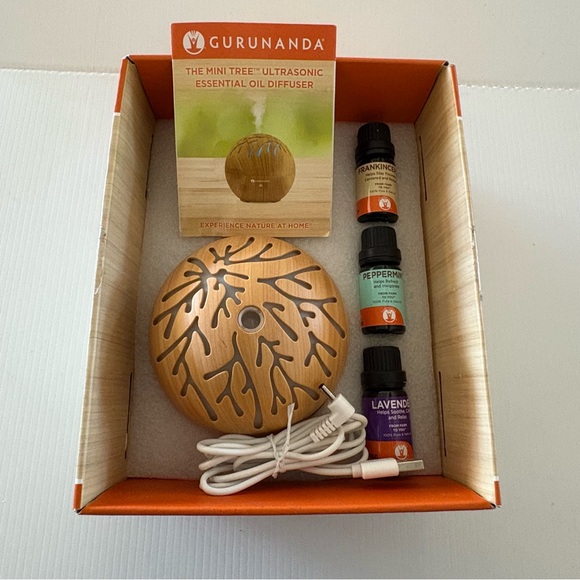 Gurunanda The Mini Tree Ultrasonic Essential Oil Diffuser with 3 Essential Oils - Picture 2 of 14